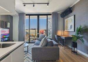 5 Star Elegant Apartments, Ellipse, Waterfall City, Midrand, Johannesburg