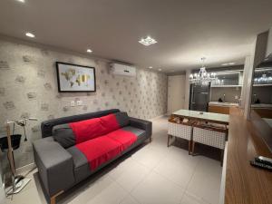 Apartamento com Piscina no Centro e a poucos metros do mar de Torres -RS