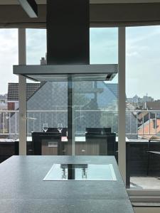 Apartment with beautiful view, private parking and two large terraces