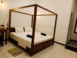 Alice Rest Arugambay