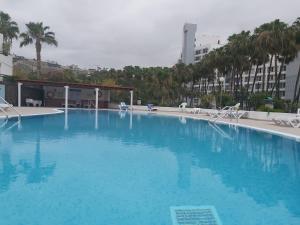 Ocean, Sun & Silence, pool & parking, Las Americas