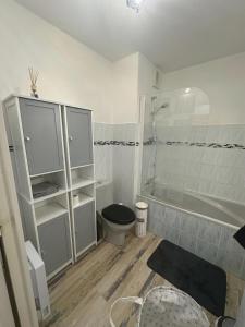 Appartements Port-Frejus T2 Plage & Parking : photos des chambres