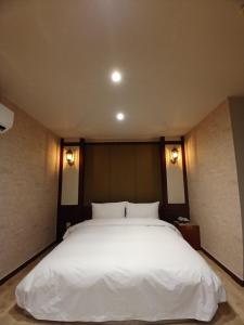 4F, Welcome International traveller, long stay