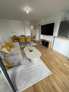 Superb 3 Bedroom near to Paris with Parking