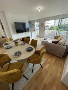 Superb 3 Bedroom near to Paris with Parking