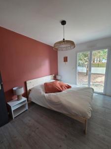 Maisons de vacances Family home - Beach at 900m : photos des chambres