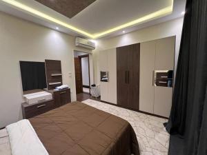 Modern 3 bedroom Penthouse