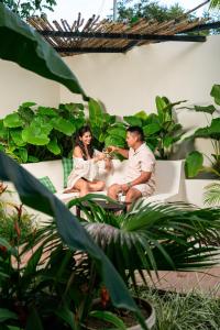 Private Pool Oasis in a Tropical Boutique Villa