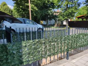 Saujana House - Peaceful Borderside Retreat