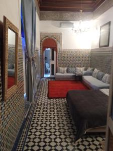 Suite in a 19 century palace in the heart of Medina