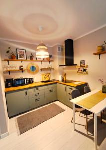 Boho House Klimatyczne mieszkanie z ogródkiem w pobliżu plaży