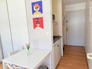 Studio centre-ville La Rochelle, 2 pas de la gare, free wifi