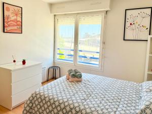 Appartements Studio centre-ville La Rochelle, 2 pas de la gare, free wifi : photos des chambres