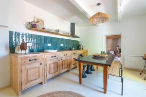 Maisons de vacances Le Refuge de Maximin YourHostHelper : photos des chambres