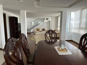 Instant Hotel - Departamentos de lujo en Ambato