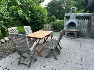 Fehmarn Presen-Süd - Ferienhaus plus Anbauwohnung für bis zu 7 Personen in Strandnähe