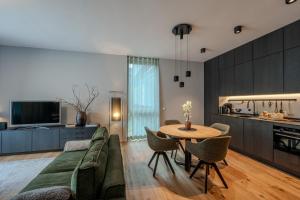 Marina Apartment Seeblick mit Pool und Sauna