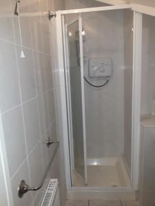 mature 4 bedroom home with relaxing garden and wonderful views