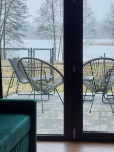 Domki z widokiem na jezioro Kotkowo