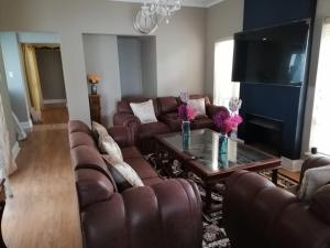 Beachfront Villa Bluewater Bay with Pool Gqeberha