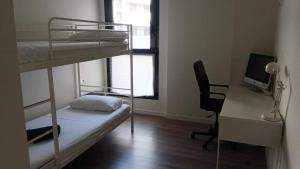 Contemporary 2BR with Pool & Gym