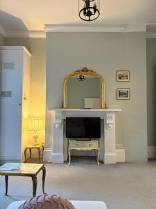 Classically Elegant Designer Apartment