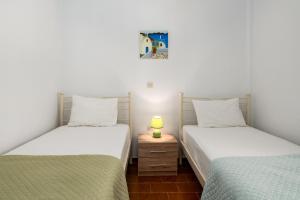 Lilian Home Just Steps from the Beach