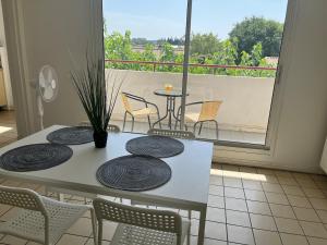 Appartements Appartement Nimes : Appartement 1 Chambre