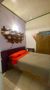 Air conditioned home with full kitchen, TV and parking