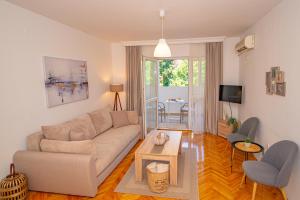 Mia Apartment, City Center Bar