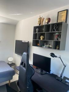 Cozy Home near the Beach