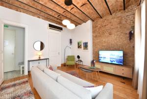 Charming Flat Retro Design AC Galata