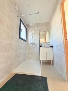Villas Sumptuous luxury villa with pool and jacuzzi : photos des chambres
