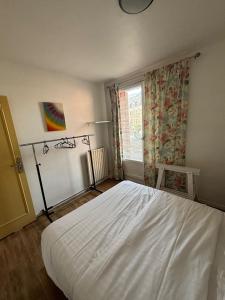 Chambre à 20 minutes de Paris NOTRE DAME, APPARTEMENT COMMUN