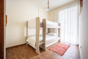 Komis House - Cozy Stay near Metro