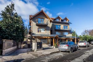 CIERVO - Dpto Villa la Angostura