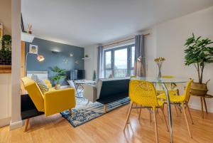 The Contractor City Spot with Parking