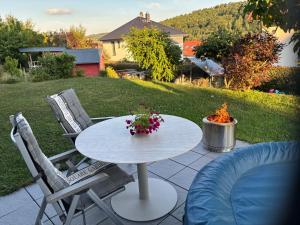 Gemütliche Ferienwohnung mit Sonnenterrasse