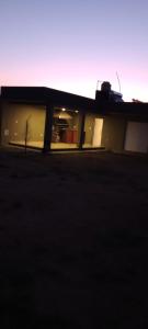 Quincho Monoambiente Con Parrilla