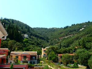 Lena Blue Sea Apartments