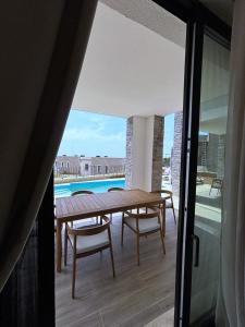 Turquoise Poolside Thymus Resort 34-1