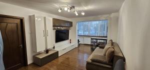 Apartament Nou, Complet Utilat, Ideal pentru Familii, Aproape de Mall, Parc și Plajă