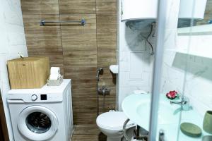 Family Suite One-Bedroom with Kitchen