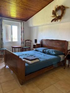 Maisons d'hotes hOMe-Shanti Galamus -- Relais Rando - velo - moto : photos des chambres