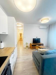 City Paradise-AC&Balcony