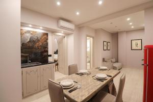 Modern Deluxe Oasis - 10 min to Rome Center, 2 Suites, AC & Wi-Fi