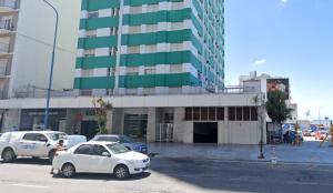 Apart Lena 3 amb Edificio Almería I con cochera frente a la playa