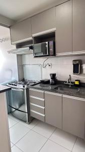 Apto Confortável Próximo ao Shopping e Mangueirao