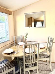 Holiday Home caravan LOCHLANDS Forfar