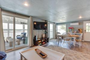 Porch and Deck Cliff View Haven Rocky Mount Gem